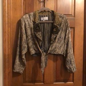 SALE!!! Vintage 90’s Cropped Jacket with front tie